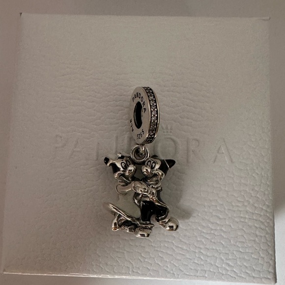 Pandora Disney Mickey Mouse & Minnie Mouse Dancing Couple Silver charm #29 - Picture 1 of 6